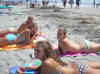sara and ashley beach 007.jpg (263985 bytes)