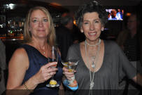 DSC_0799bl.jpg (170325 bytes)