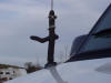P3220025 missing arm pete.jpg (56379 bytes)